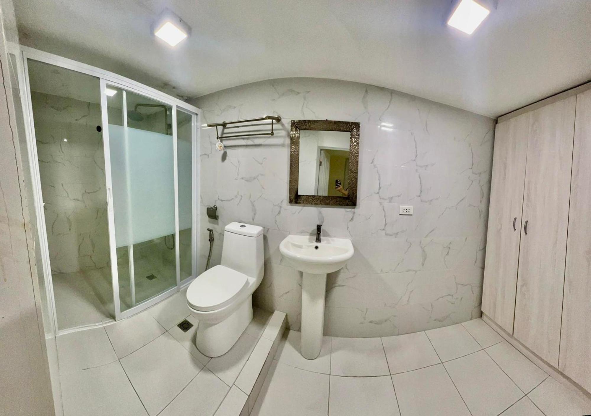 2 Bedroom Condo Unit With City And Mountain View Cebú Exterior foto